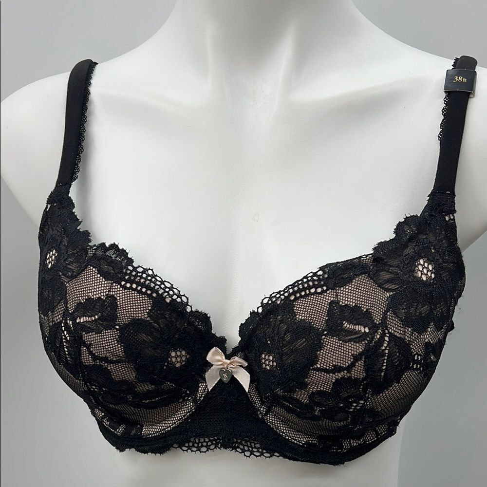 Victoria's Secret Black Lace Demi Lined Bra with Floral Detailing